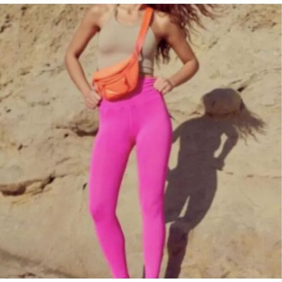 FP Movement by FREE PEOPLE Good Karma Tropical Pink Leggings Women’s XS/S - Picture 1 of 12